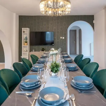 Holiday home Kenyelmes, Legkondicionalt, Ketszintes Nyaralo Siofok